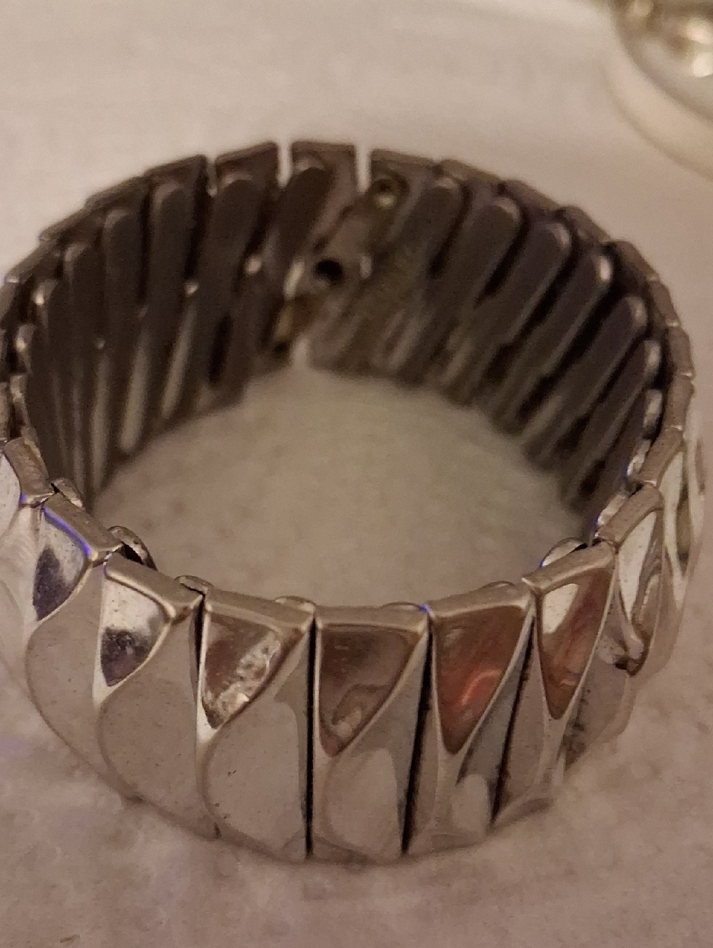 Polished Silver Stretch Link Bracelet - Modern Geometric Design